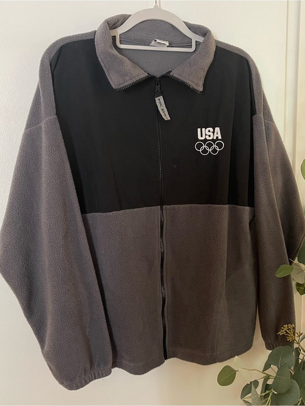 USA Olympic Full‑Zip Fleece Jacket in Gray and Black